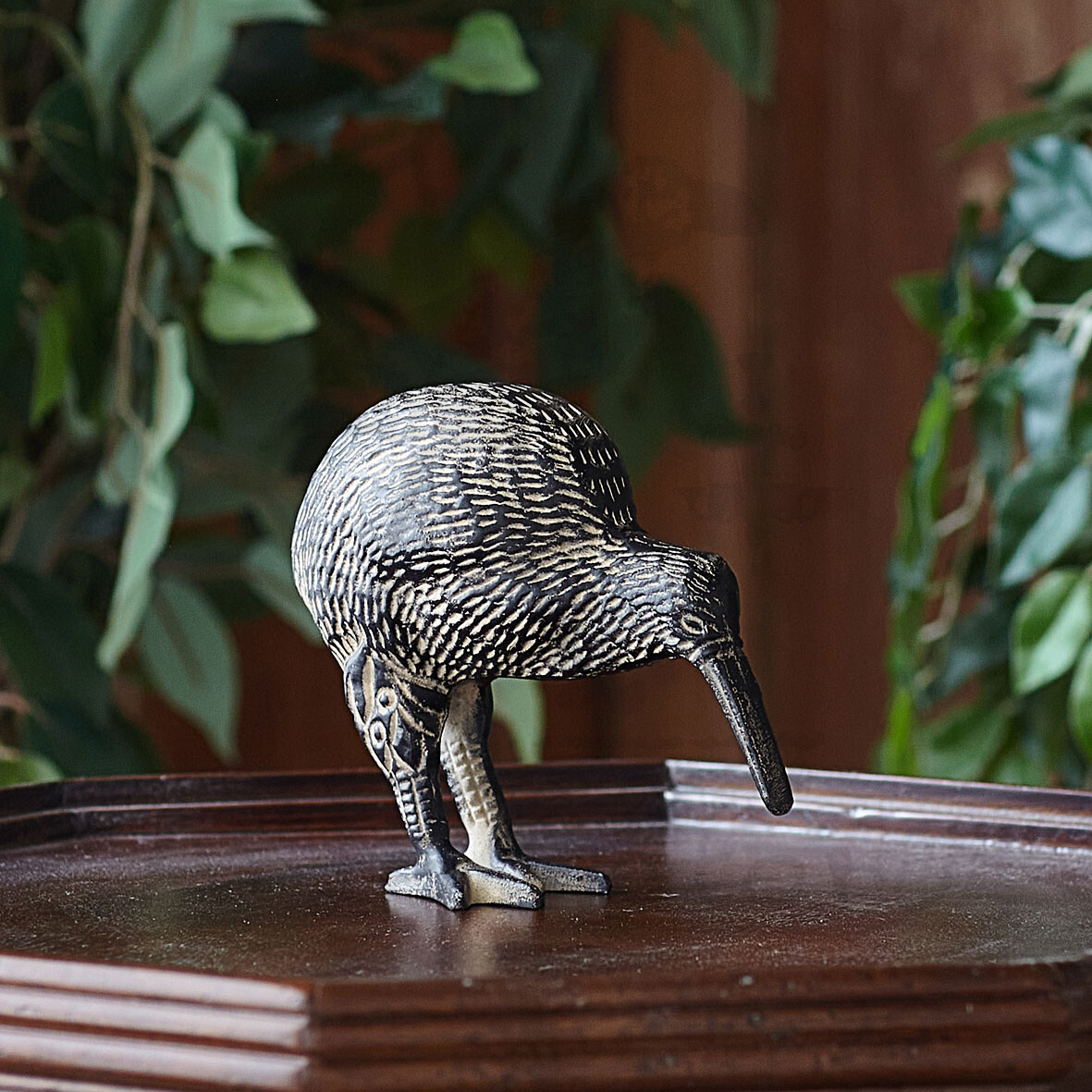 Металлическая декоративная статуэтка птичка киви