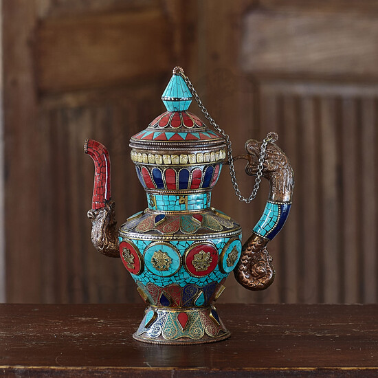 Декоративный индийский чайник ручной работы